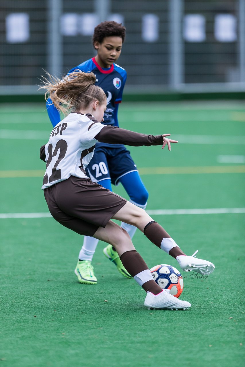 Bild 232 - wBJ VfL Pinneberg - St. Pauli : Ergebnis: 7:0 (Abbruch)